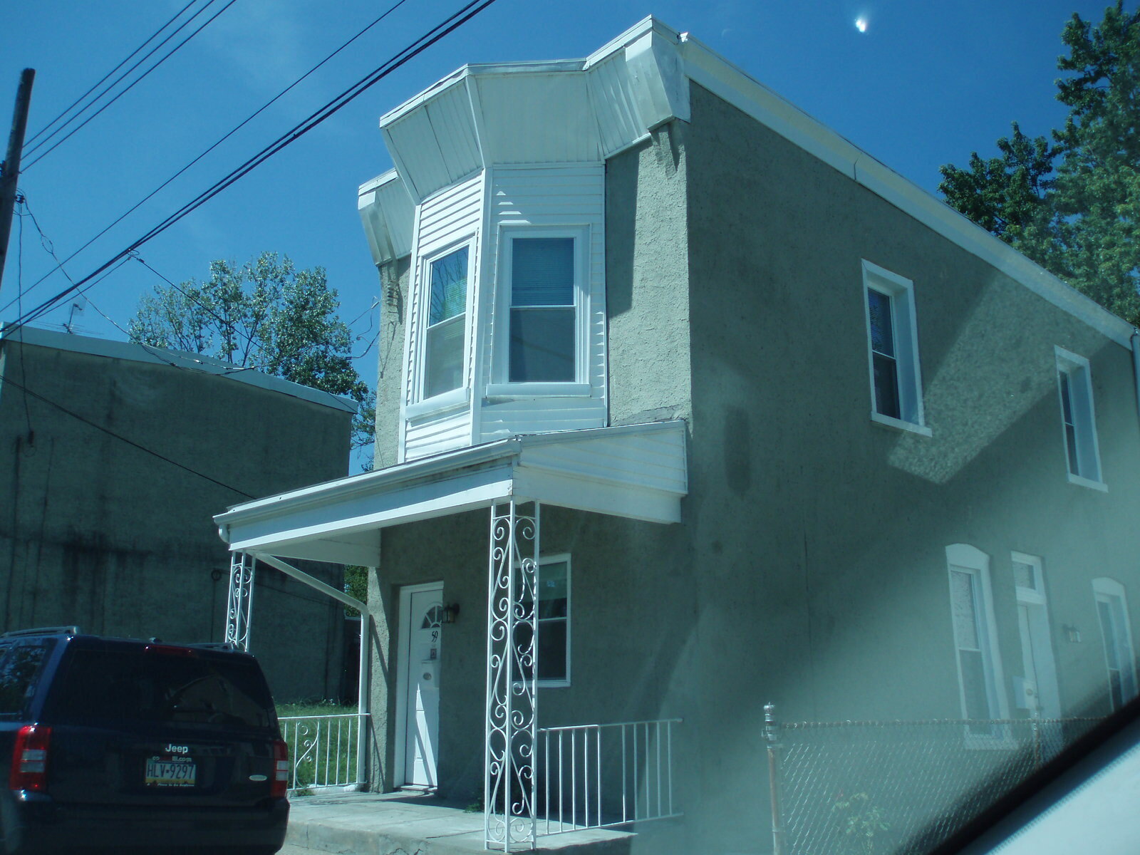 空き家財産管理人が修復して販売された住宅（フィラデルフィア市）