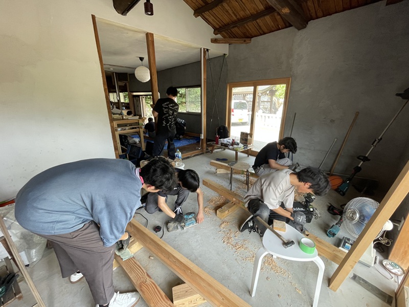 学生とDIY(神戸学院大学・人文学部・松村 淳 講師)